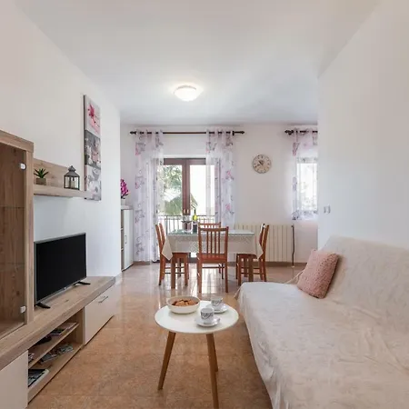 Prekalj Apartment Porec