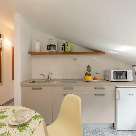 公寓 Prekalj 波雷奇